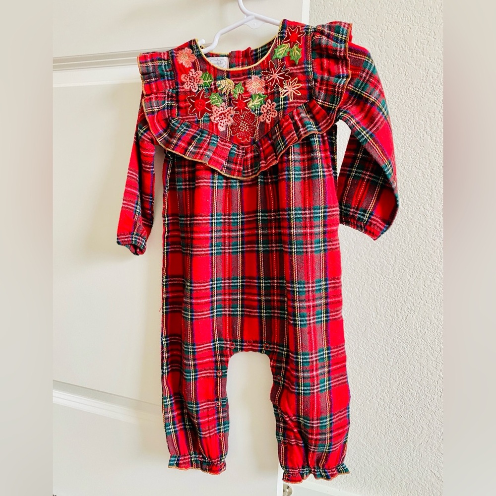 Mud Pie Christmas🎄 Holiday romper Tartan fabric and floral appliqué. NWOT